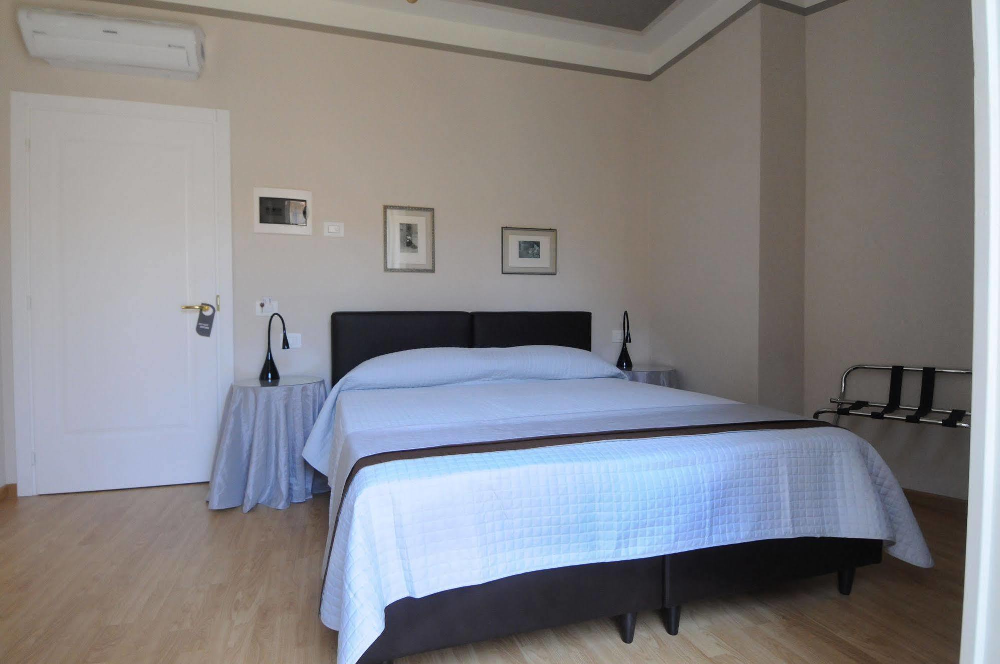 B&B Cangrande Di Danese-Viviani Verona Exterior photo
