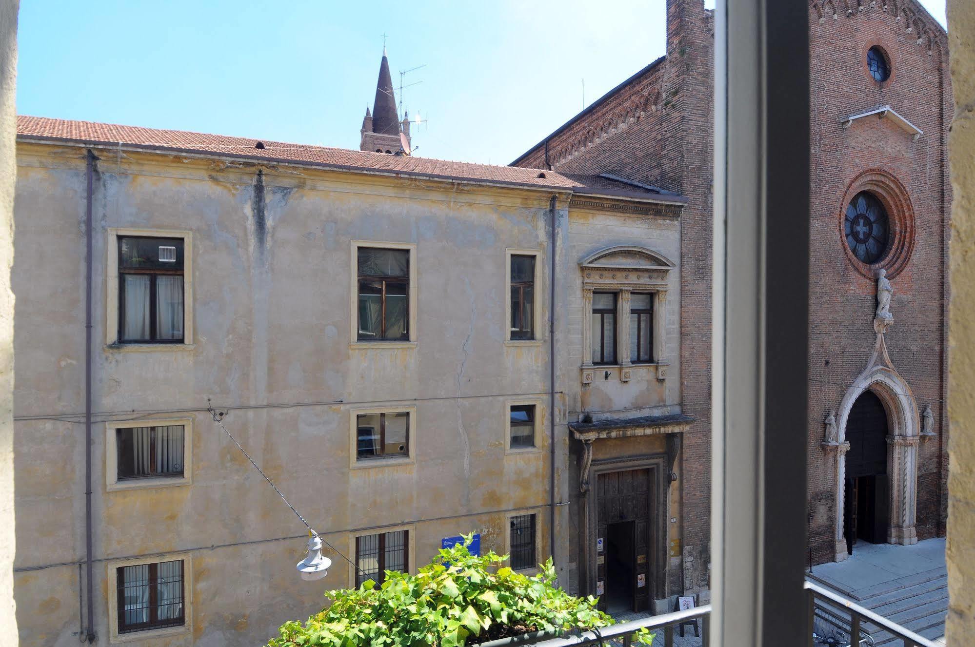 B&B Cangrande Di Danese-Viviani Verona Exterior photo