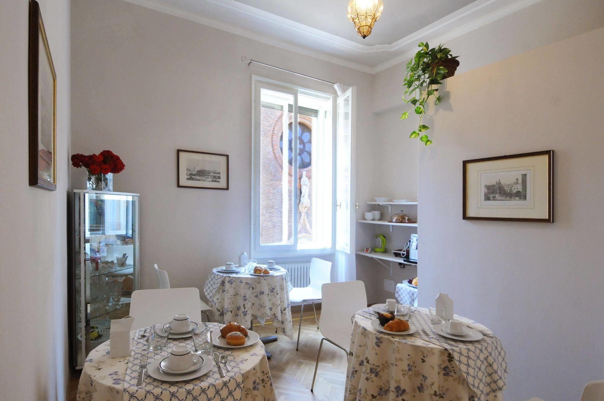 B&B Cangrande Di Danese-Viviani Verona Exterior photo